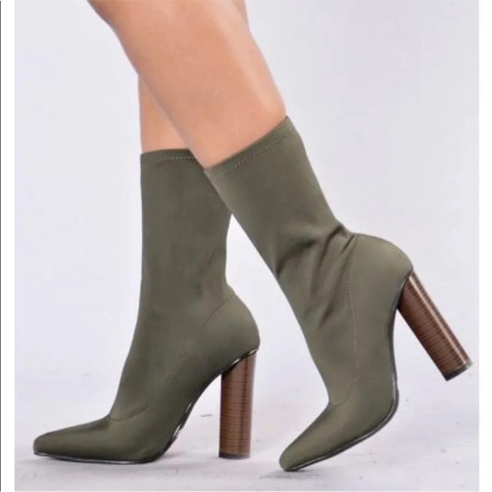 Cape Robbin Sock Boots